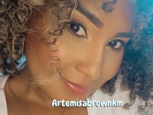 Artemisabrownkm