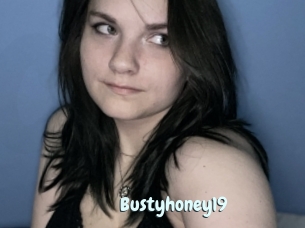Bustyhoney19