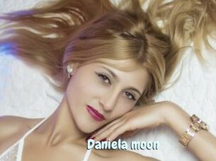 Daniela_moon