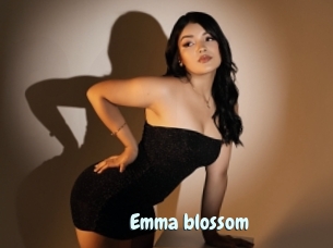 Emma_blossom