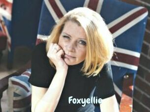Foxyellie