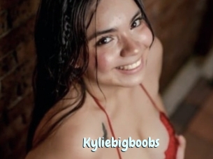Kyliebigboobs