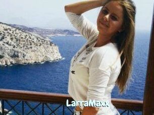 LarraMaxx