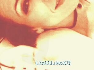 LisaXXLikesXIt