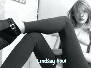Lindsay_houl