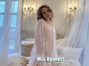 Mia_Bennett