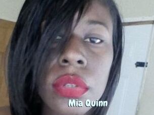 Mia_Quinn