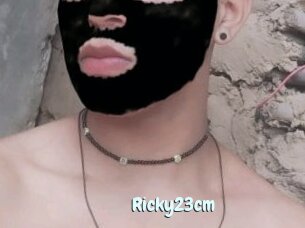 Ricky23cm