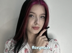 Roxymaxx