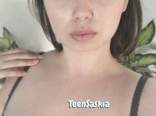 TeenSaskia