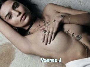 Vannee_J